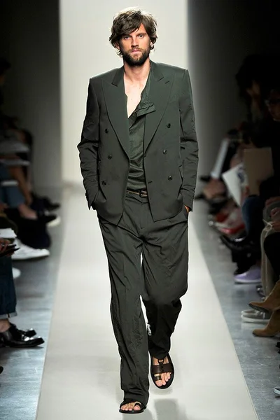 Look 34